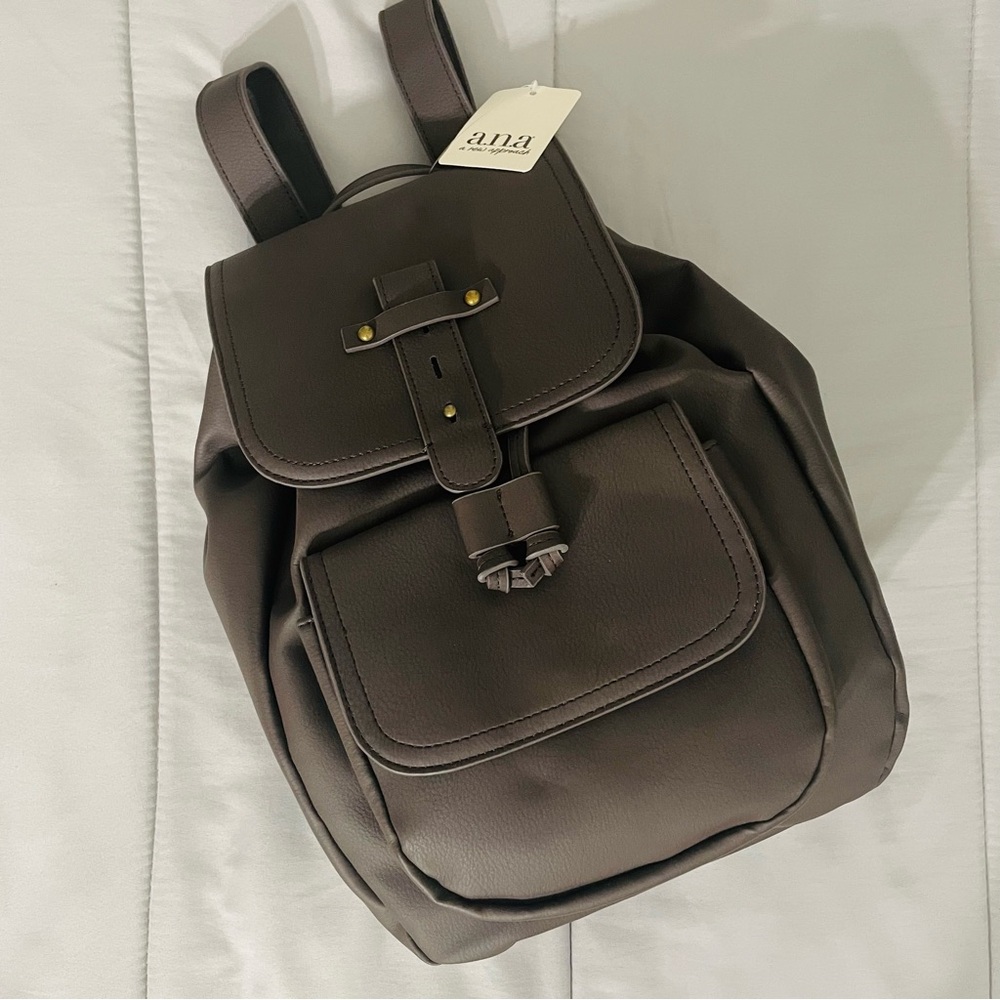 🤎 a.n.a Backpack